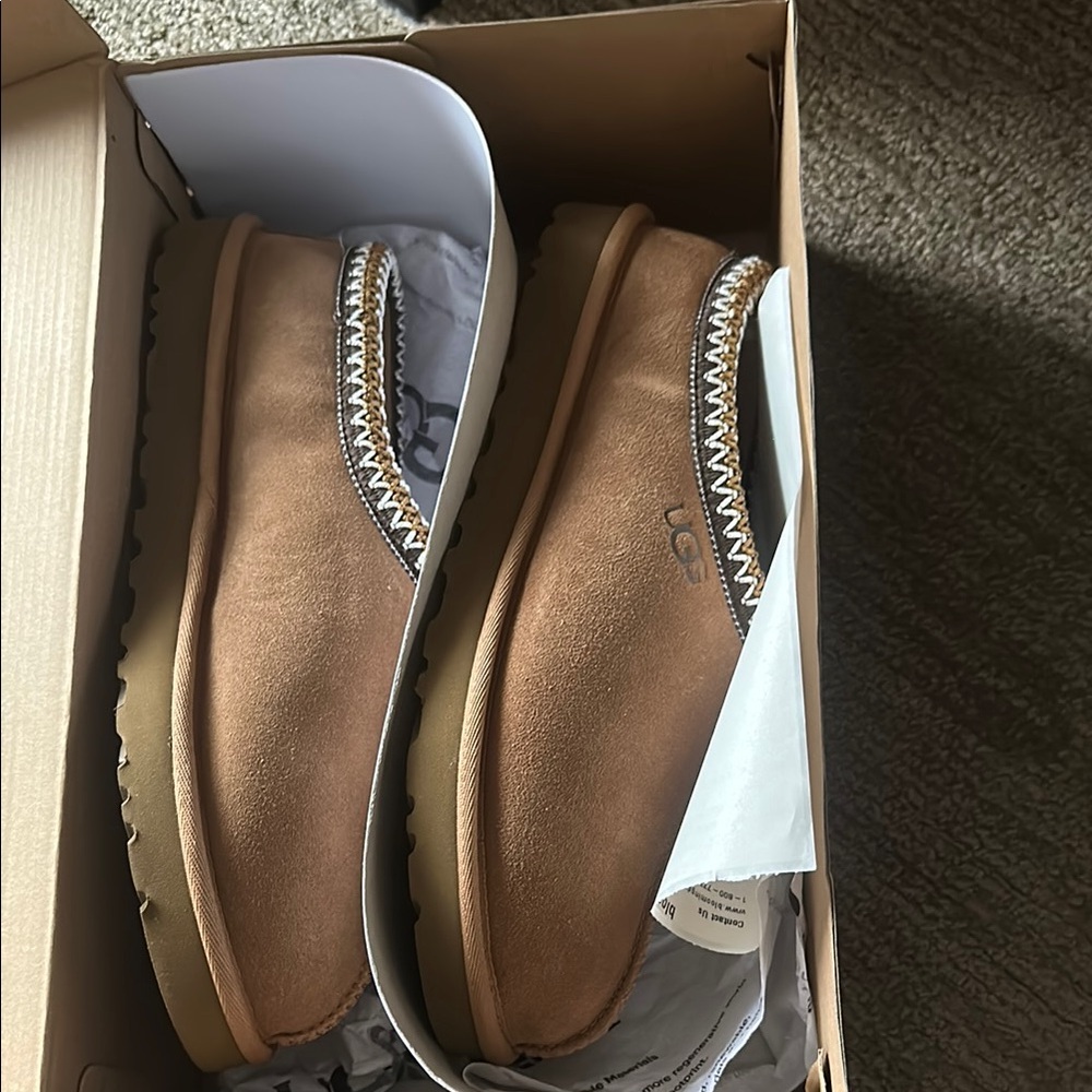 UGG unisex Tan Suede Shoes Tasmans